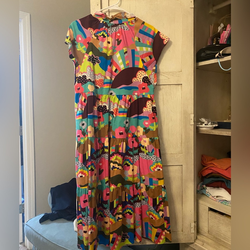 Wow! One of the original amazing Crosby prints on this maxi dress with pockets! - Picture 2 of 3